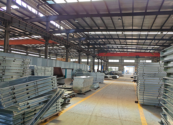 廠房實(shí)景（半成品）